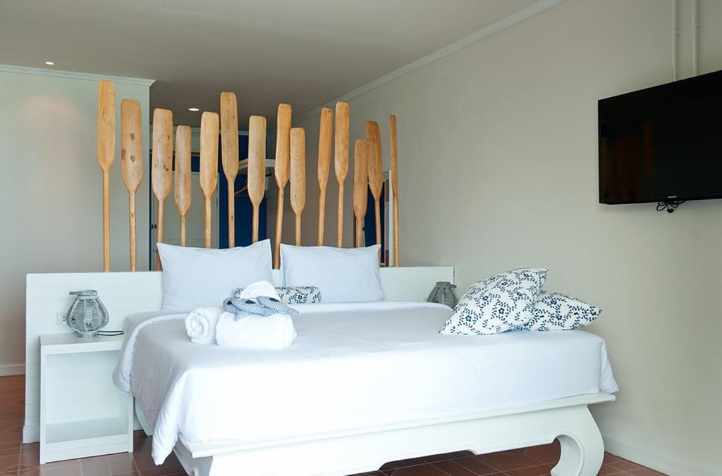 At Zea Hotel Patong Extérieur photo
