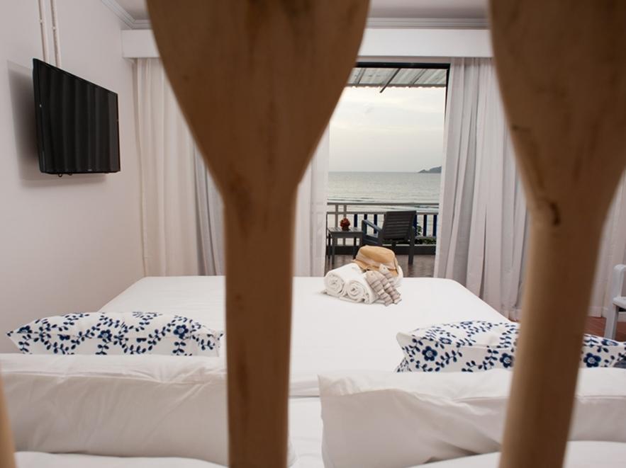 At Zea Hotel Patong Extérieur photo